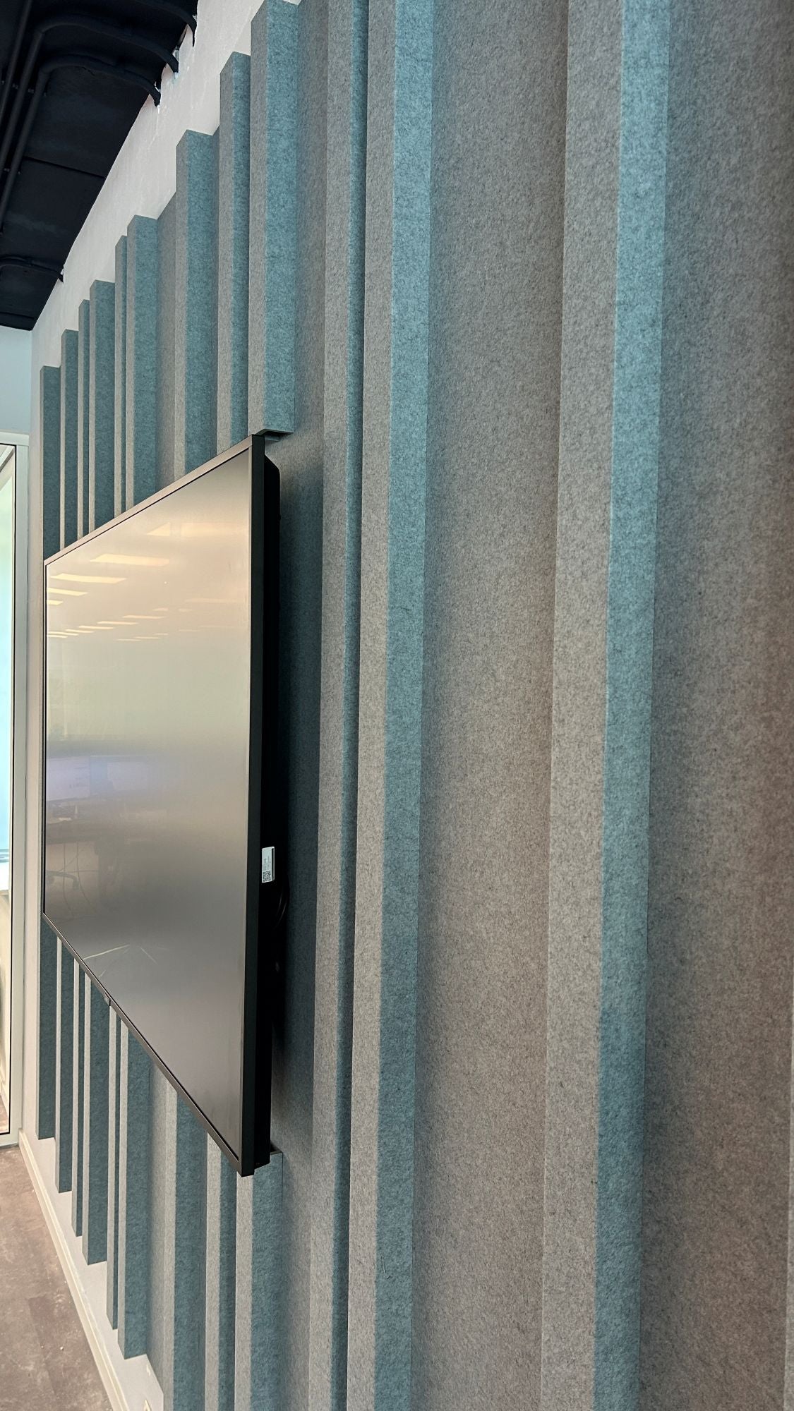 Robust-lines-detail-wand-pet-vilt.jpg