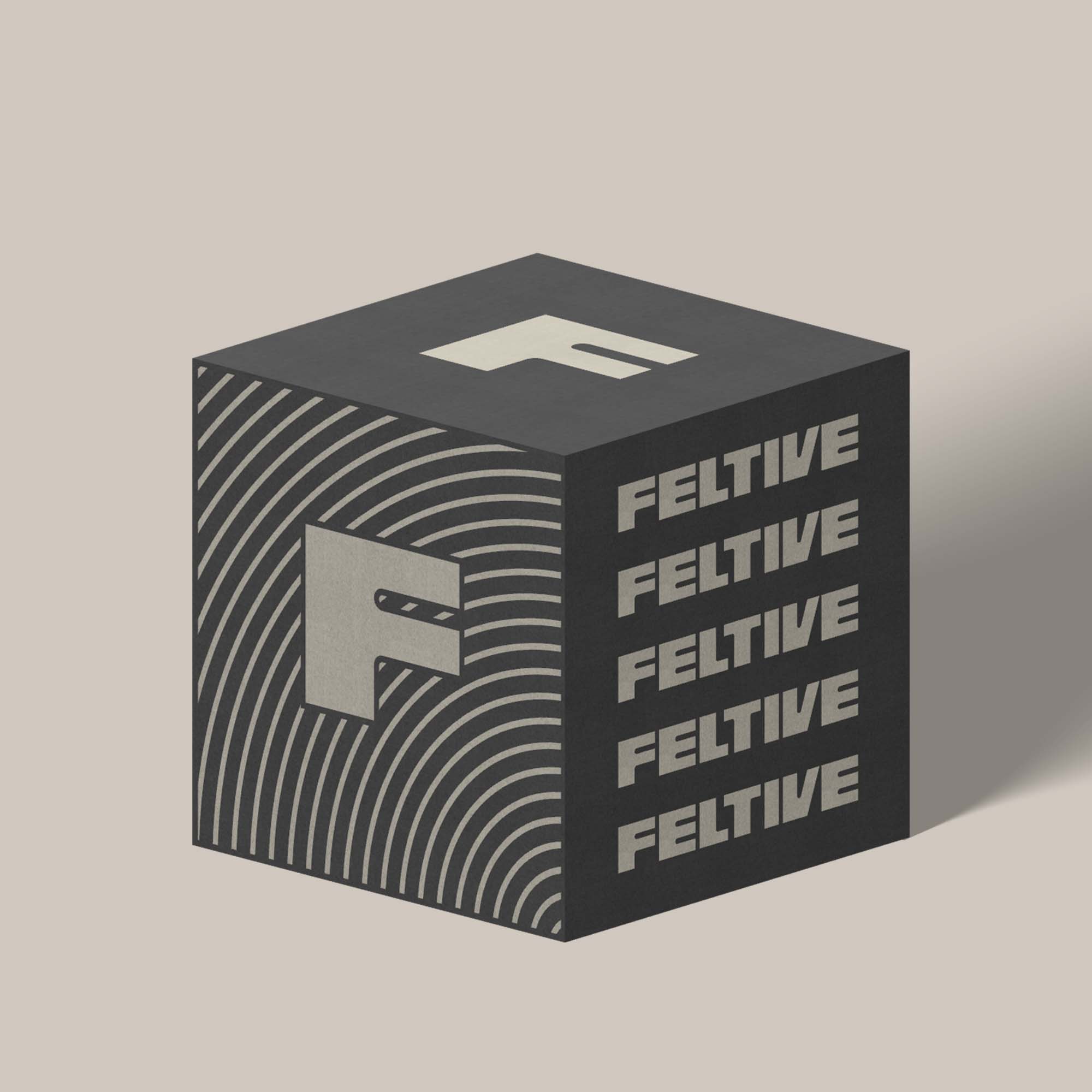 Logo cube